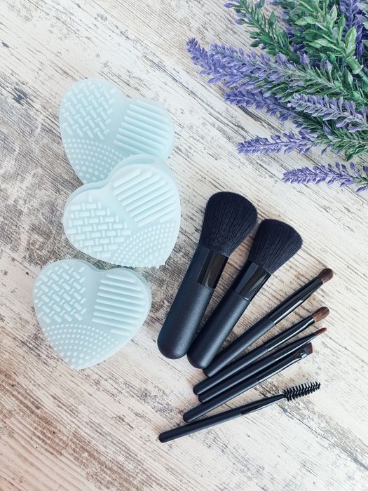 Пензлики для макіяжу