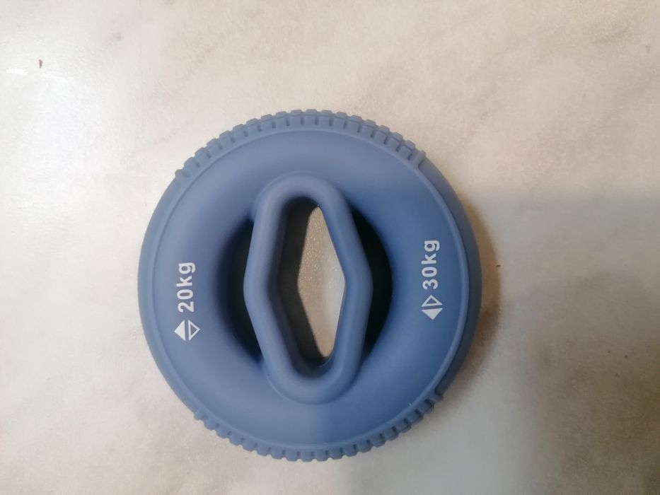 Эспандер кистевой новый