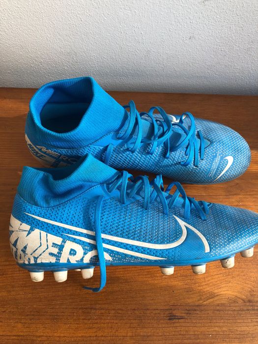 Nike Mercurial Superfly em bom estado.