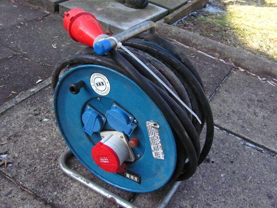 Przedłużacz bębnowy techniczny budowlany 230V/400V siłowy 5x2,5