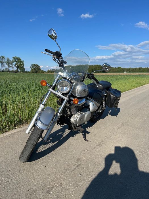 SUZUKI Intruder 125