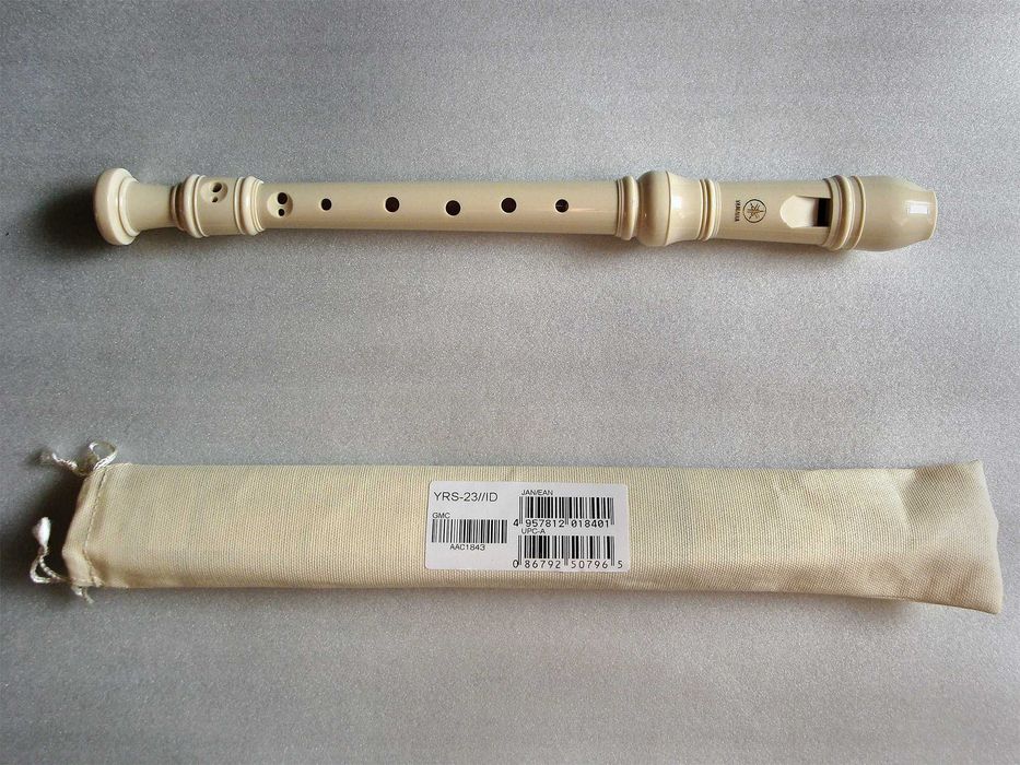 Блок флейта Yamaha YRS-23 (німецька система) Нова, для музичної школи