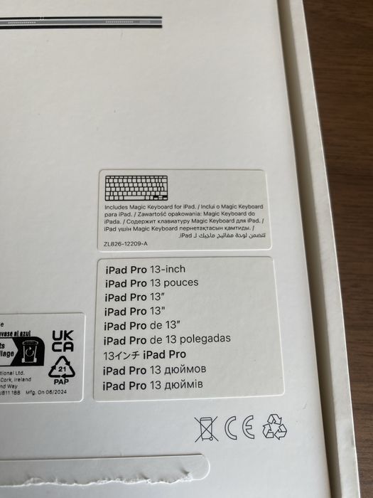 iPad Magic Keyboard 13”
