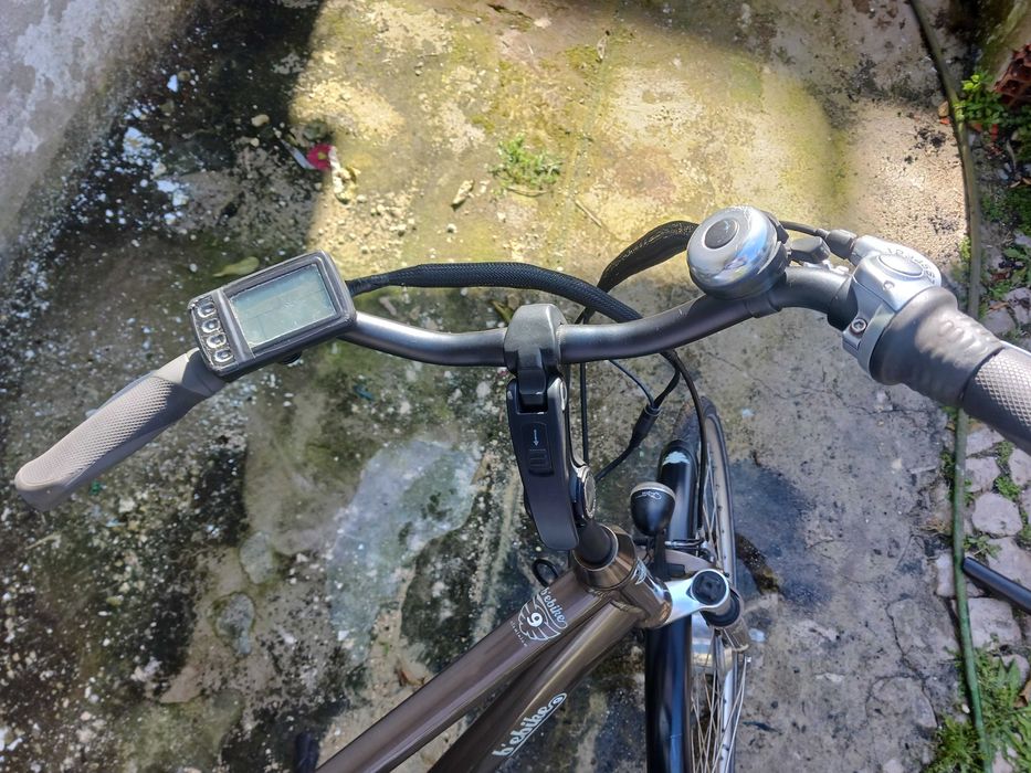 Bicicleta elétrica btwin b'ebike 9 36V