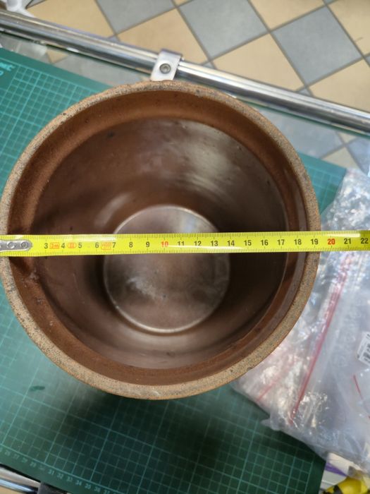 Kamienny garnek do kiszenia