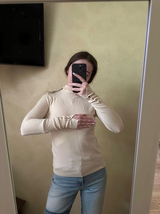 Кофта молочна від Zara