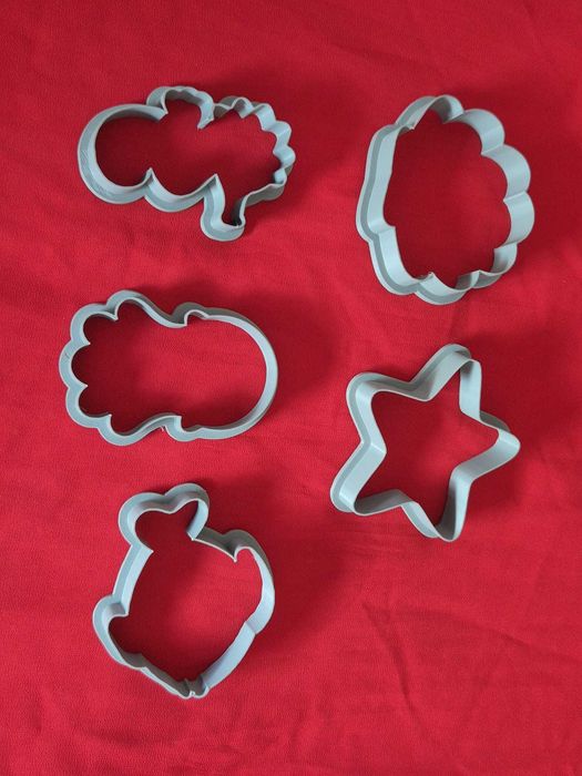Kit 5 Cortadores + Carimbo para Biscoitos e Pasta Americana – Moldes Grandes 7,5 cm – Ideal para Confeitaria, Bolachas Decoradas