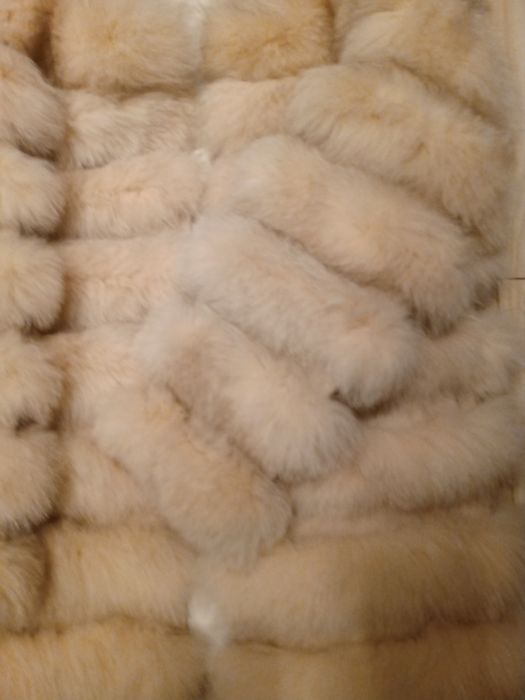 Futro beżowe naturalny lis