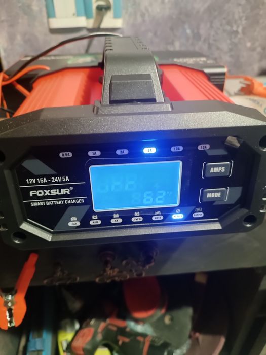 Зарядное устройство FOXSUR 15A.