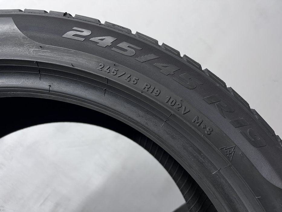 2шт зима 245/45/R19 2021р Pirelli SottoZero 3