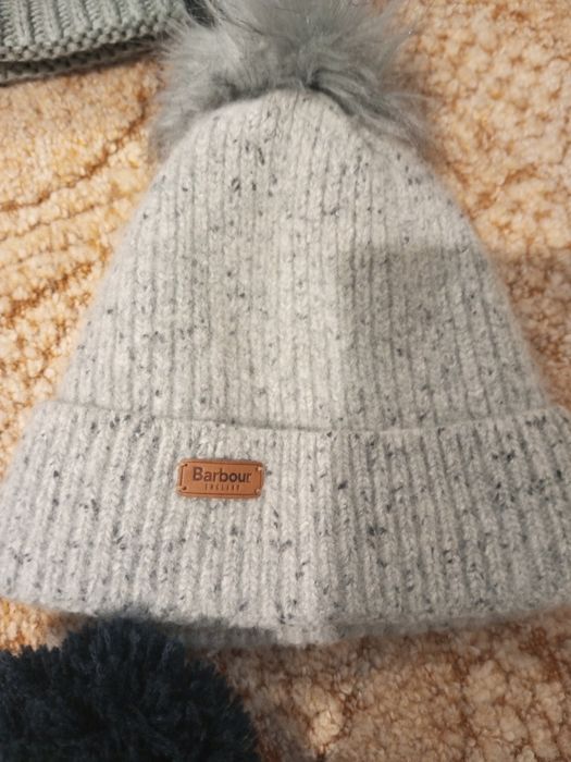 Шапки зимові  the north face ktm arcteryx Barbour Buff levis