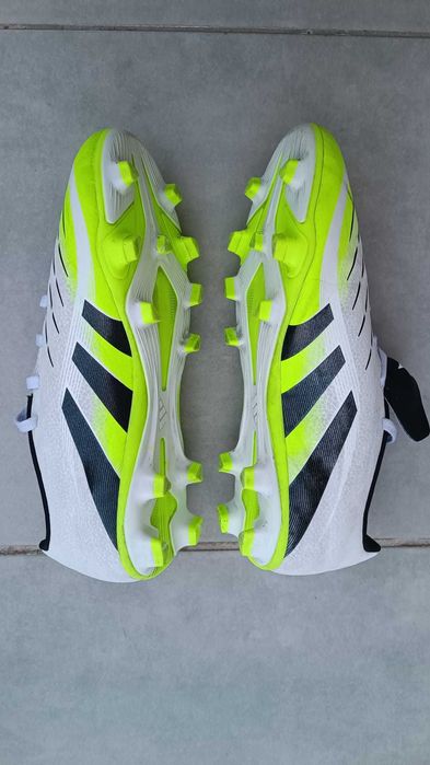 Chuteiras Adidas PREDATOR, em bom estado