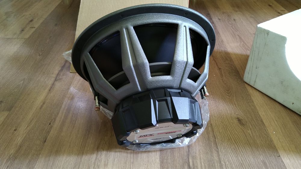 Новый сабвуфер MTX T615-44