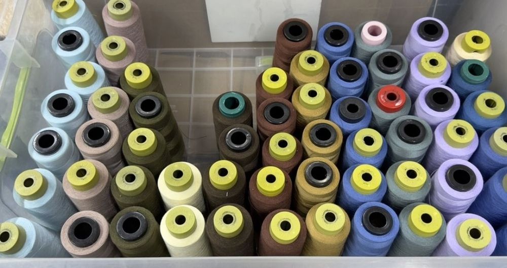 Продаю залишки  ниток  40/2 (намотка 2000ярдів)