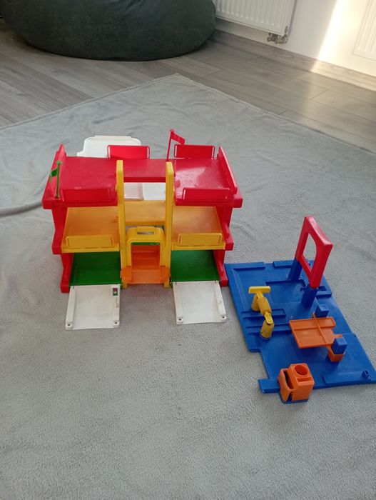 Zestaw parking zabawka dla dzieci i warsztat mechaniczny mechanik