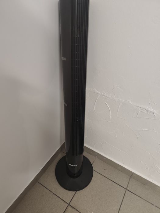 Nowy duży wentylator z pilotem