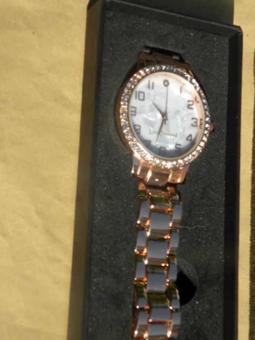Zegarek damski na rękę