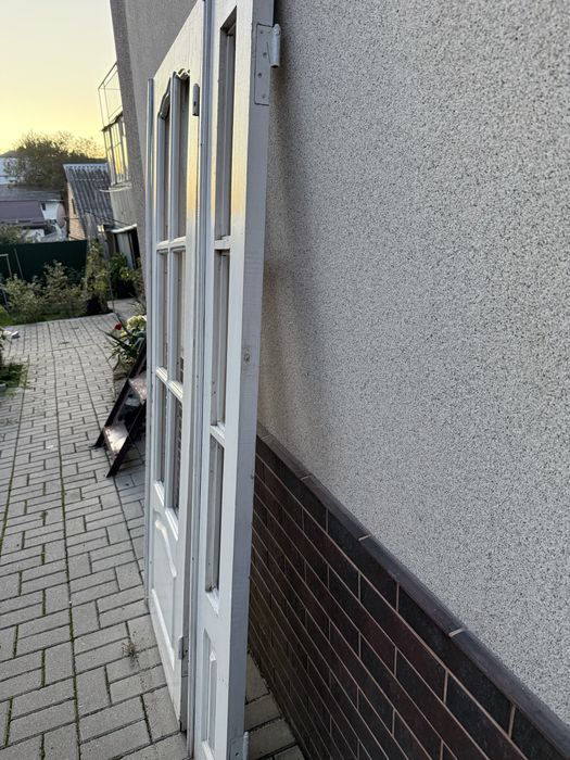 Двері міжкімнатні подвійні з натурального дерева.