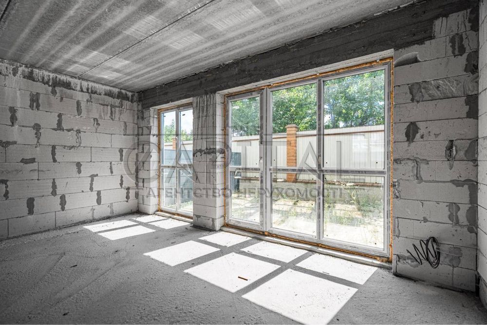 ПРОДАЖА Танхаус возле воды Осокорки