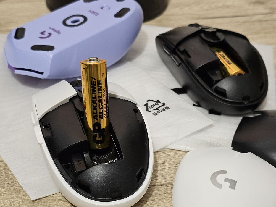 Logitech G305/304 Бездротова комп'ютерна мишка purple/white/black/blue