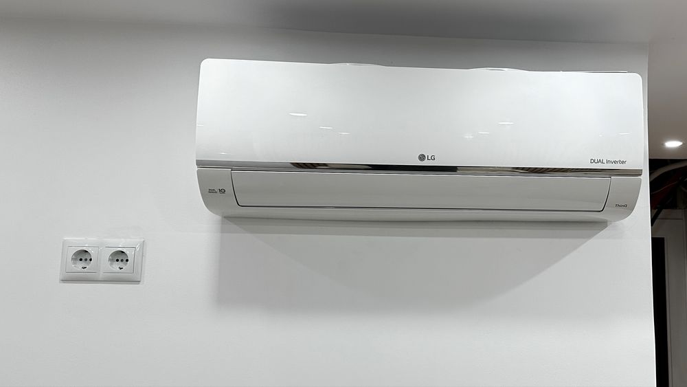 TECNICO DE AR CONDICIONADO, INSTALACAO, CARGA DE GAS