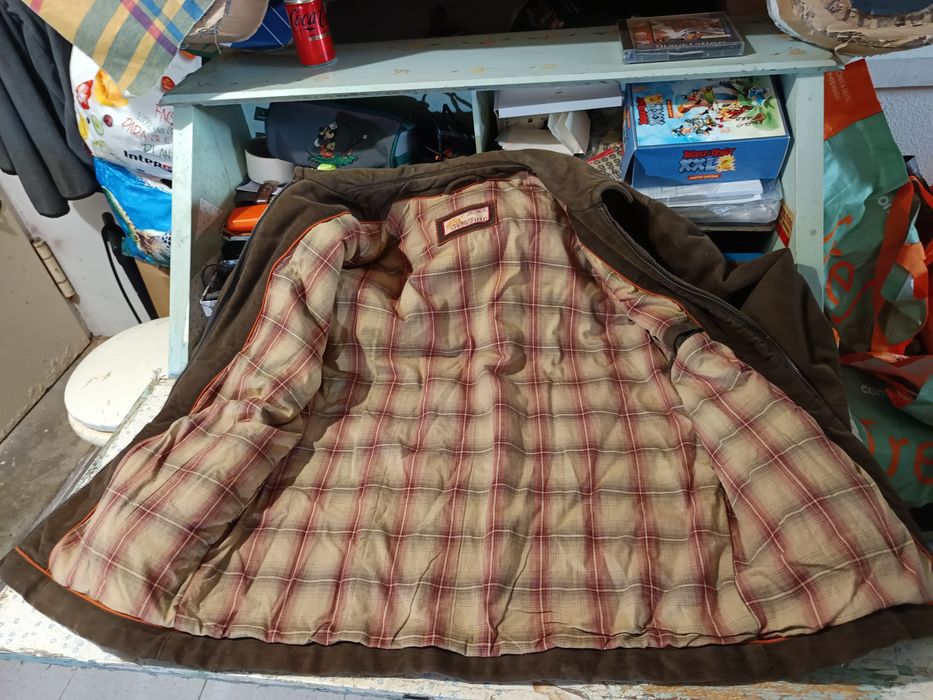 Vendo o casaco castanho bom estado