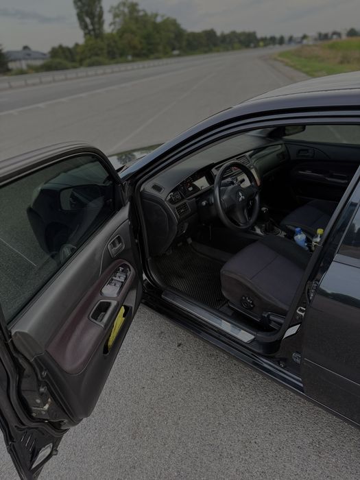 Mitsubishi Lancer 9
