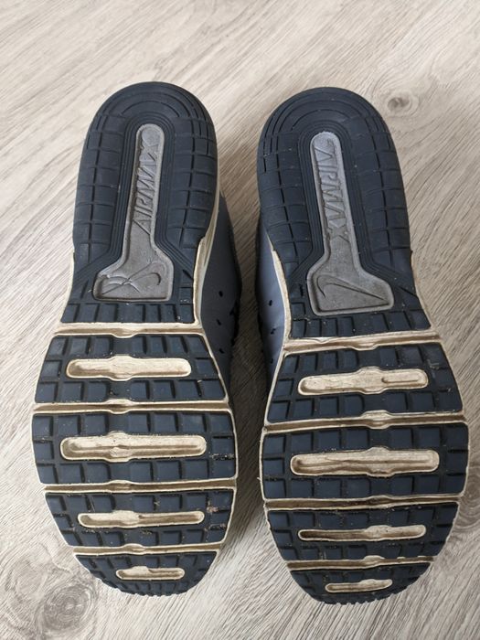 Buty męskie Nike Air Max 44 28,7 cm | wada amortyzacji