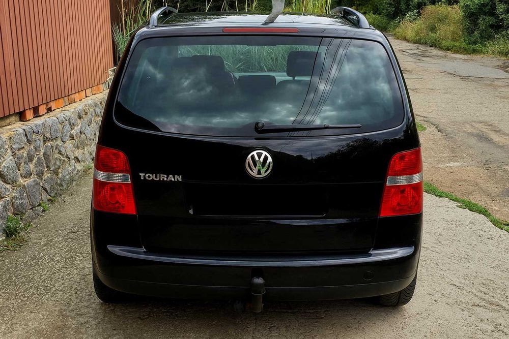 Авторозборка VW Тоуран доресталін Touran розборка шрот Тауран VW