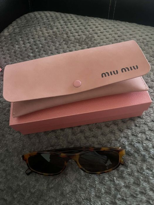 Okulary Miu miu.