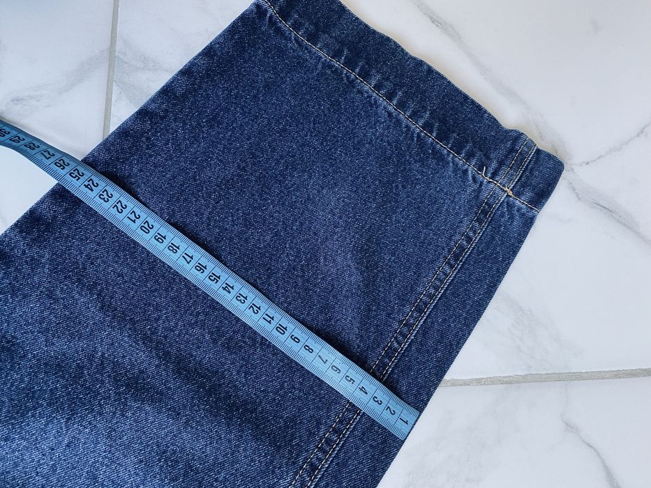 Reserved Denim – класичні прямі жіночі джинси