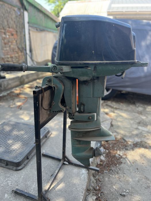 Моторний човен алюмінієвий