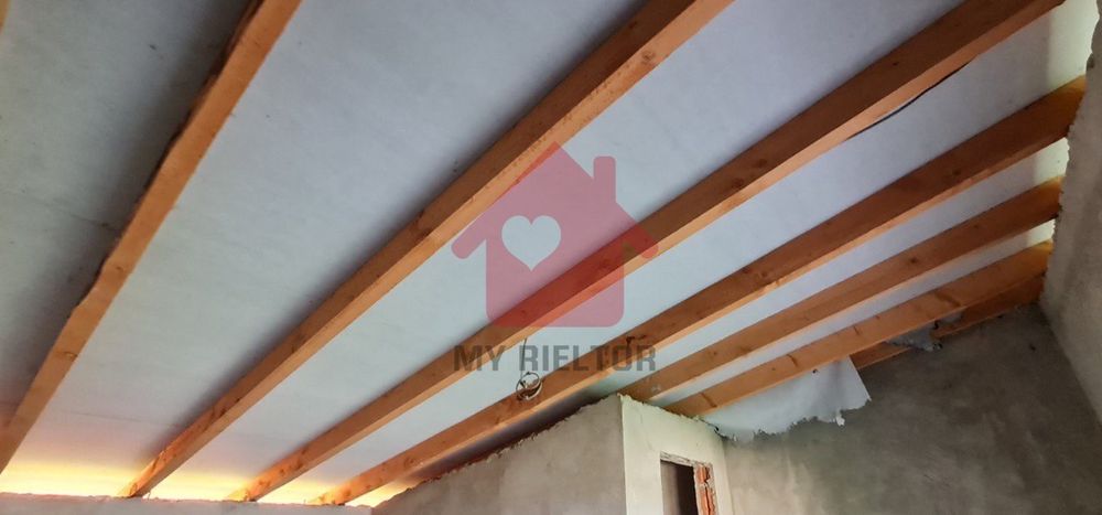 Продаж готельно-ресторанного комплексу Велятино.