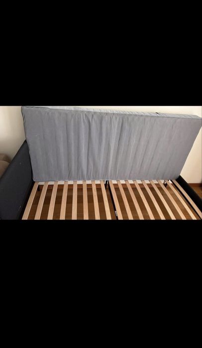 Cama de solteiro semi nova  com colchao
