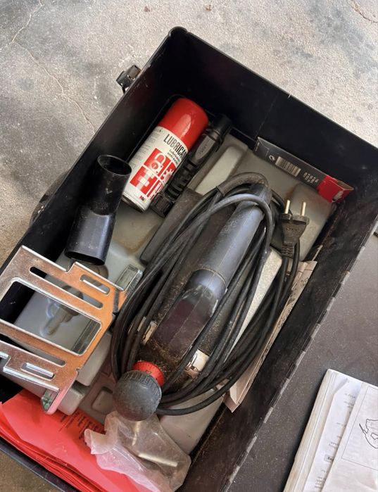 Plaina elétrica Würth Master EH 4 com mala