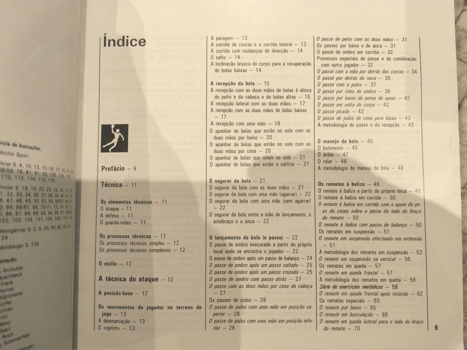 Livro "O Andebol - Técnica - táctica - metodologia" de Karl Martini