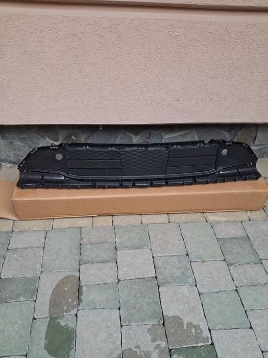 Ford mustang mach-e 2020- Решітка радіатора