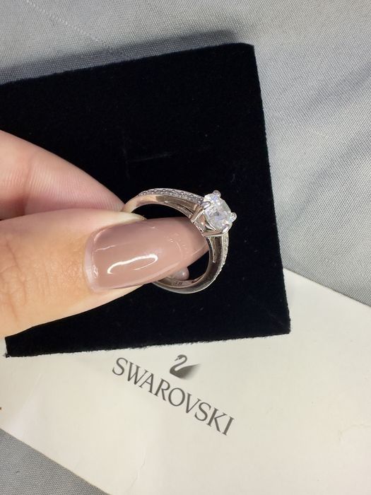 Anel Swarovski Attract Pavé Round Cut