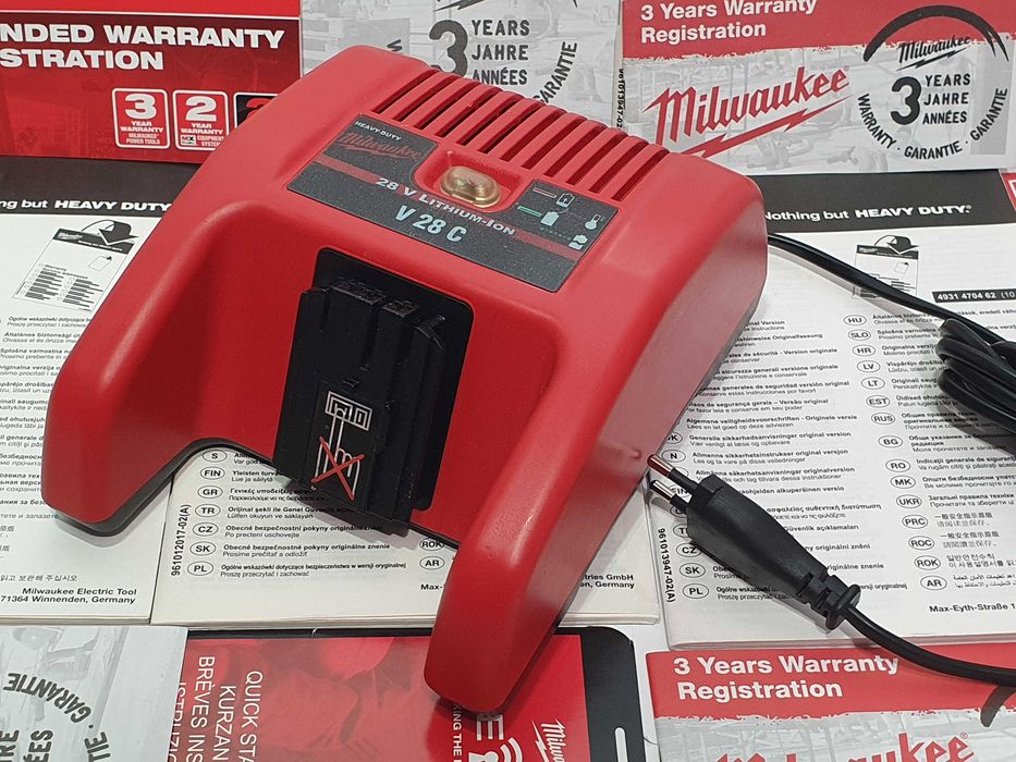 Ladowarka MILWAUKEE M28 V28 do akumulator 28v bateria na 230v