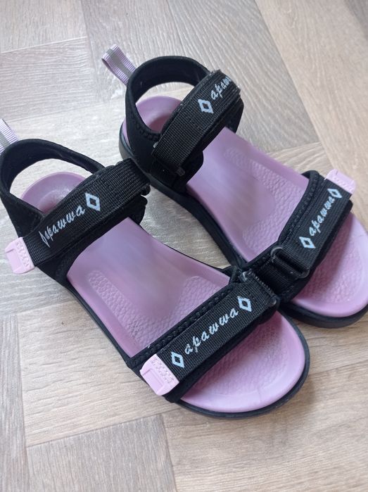 Летние босоножки р. 36