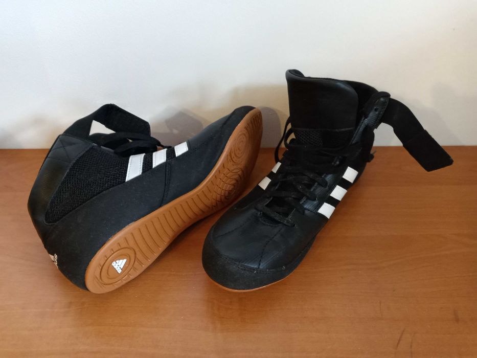 Buty bokserskie sportowe Adidas  rozmiar 44.