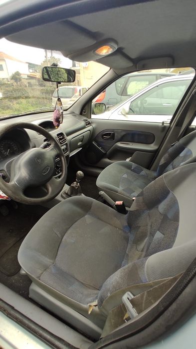 Renault Clio 1.2 RN Gasolina – 500€
