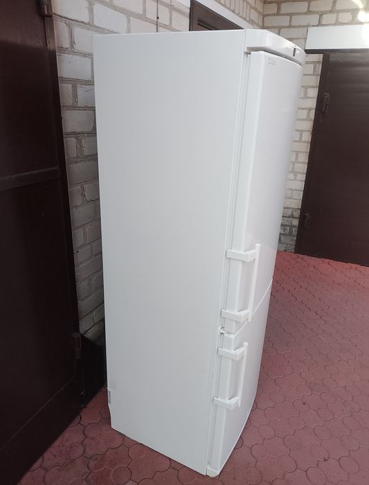 Холодильник Liebherr 180см двері резинка ручка уплотнитель