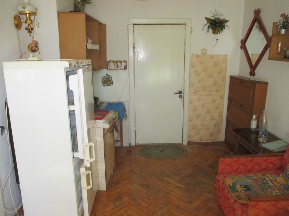 Оренда 2 кімнати в гуртожитку.