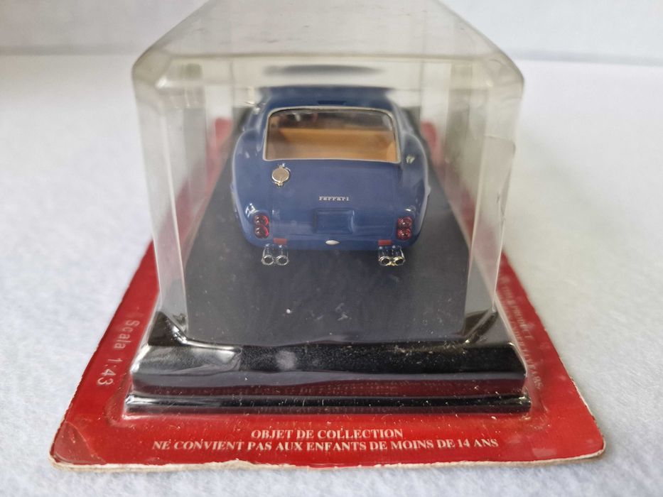 Miniatura 1:43 Ferrari 250 GT SWB  carro de coleção Ferrari