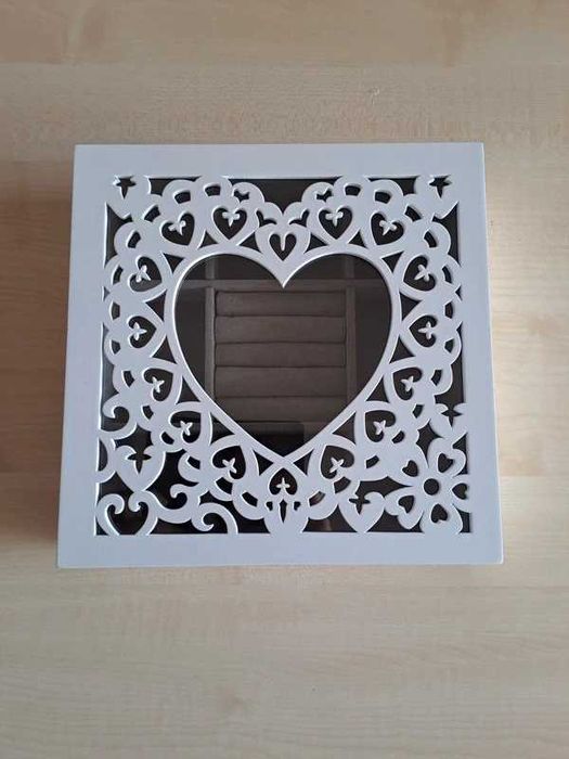 Guarda joias coração