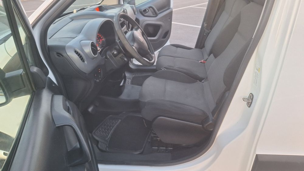 Peugeot Partner 1.6  cx. automática