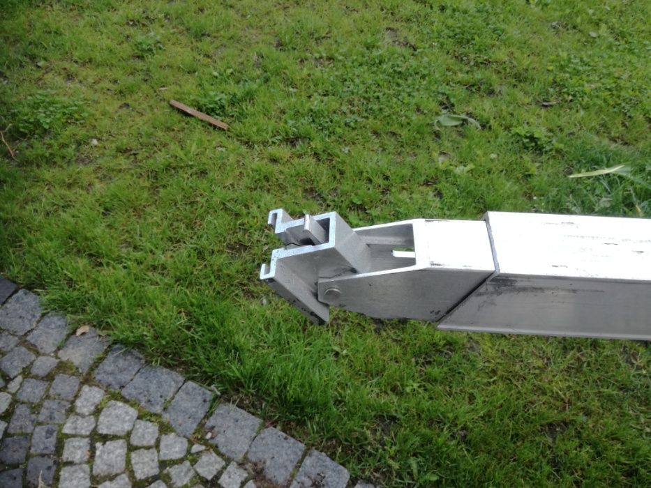 Belka do naczepy chlodnia . Podwojna podloga