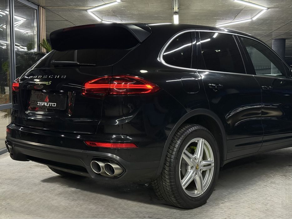 Porsche Cayenne S hybrid