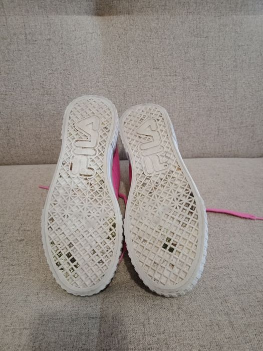 Buty tekstylne marki Fila rozm 38,5 na grubej podeszwie